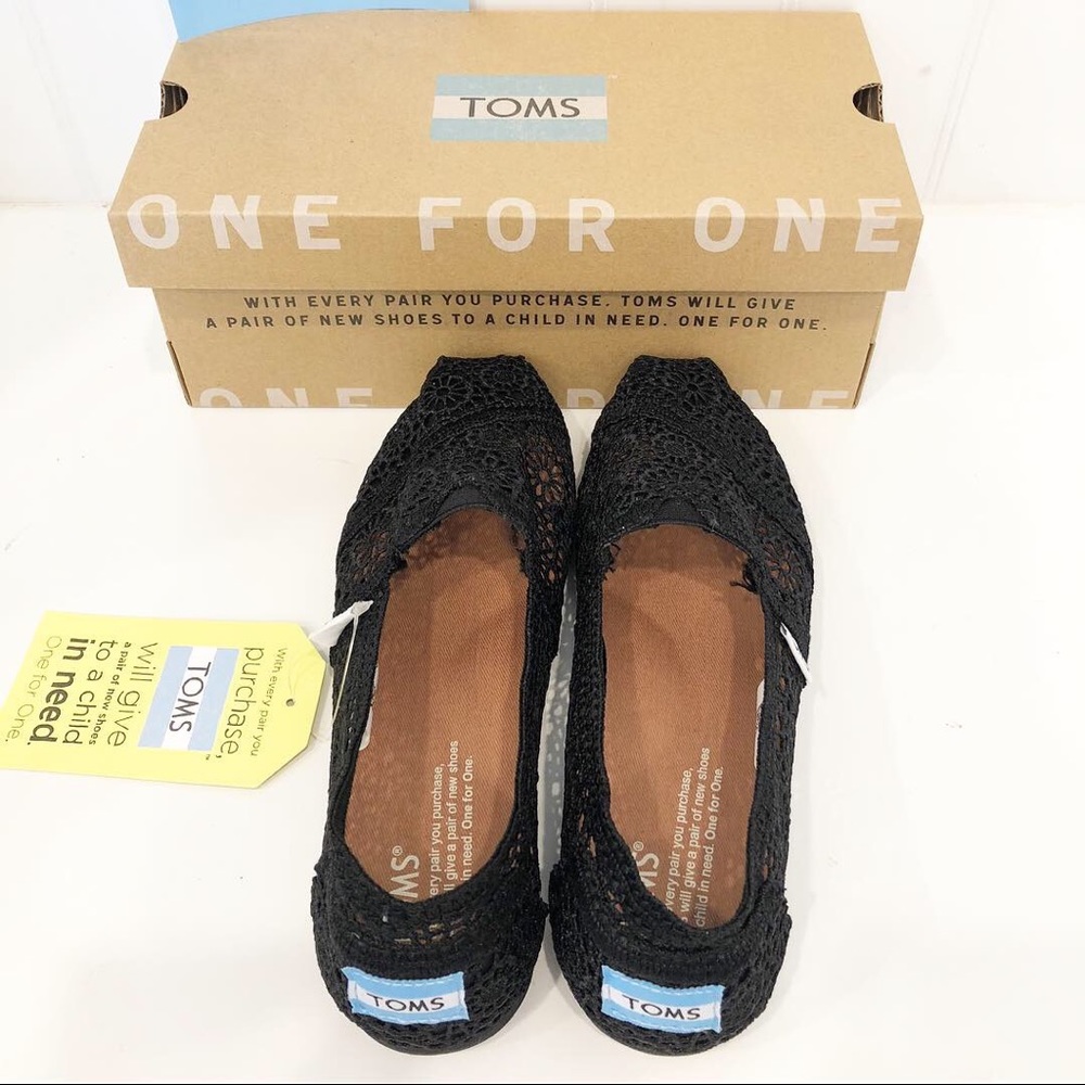 NIB TOMS Classic Black Moroccan Crochet - Picture 4 of 6